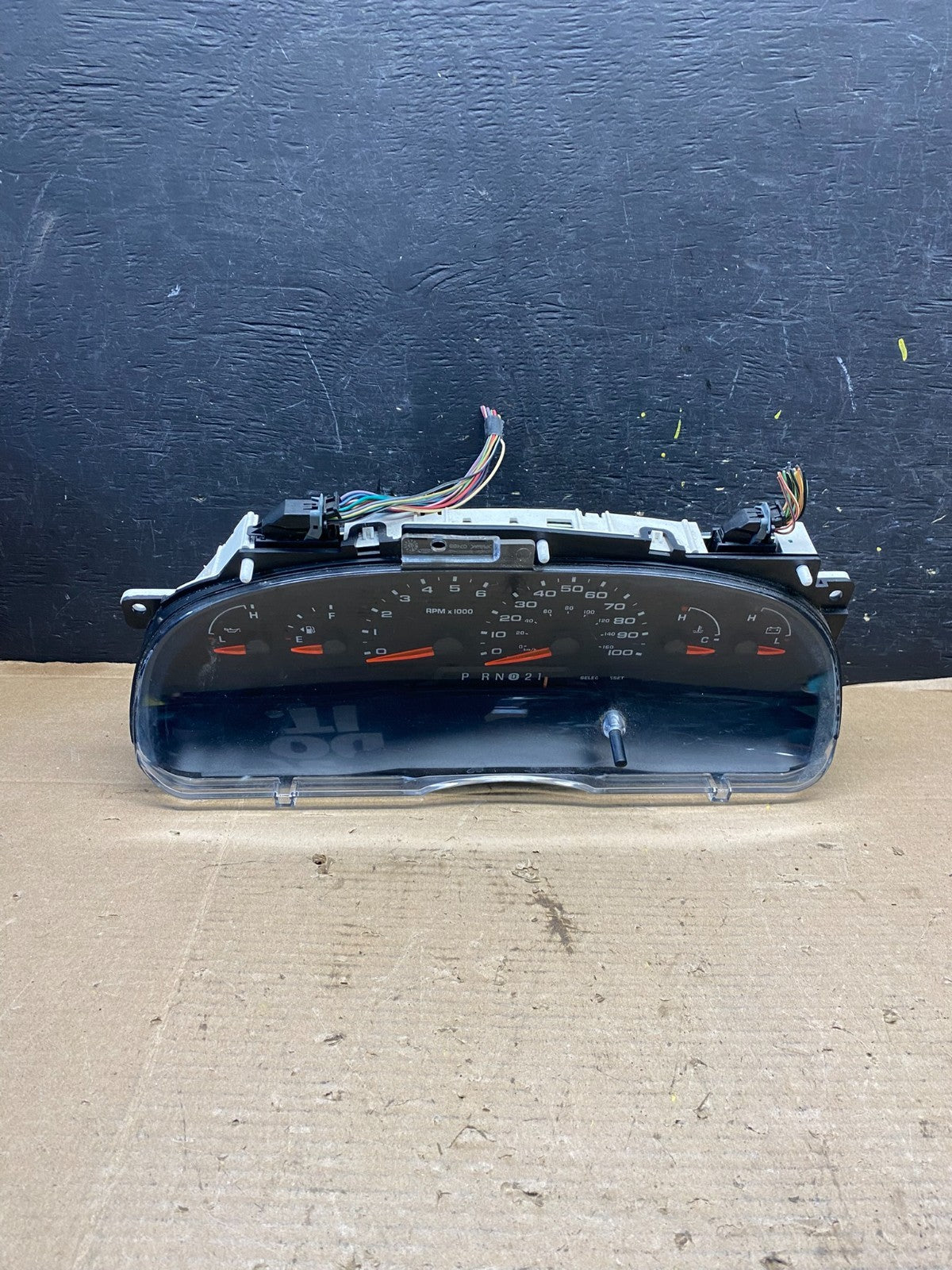 2006 Ford E350 Gauge Speedometer Cluster r2858 DG0