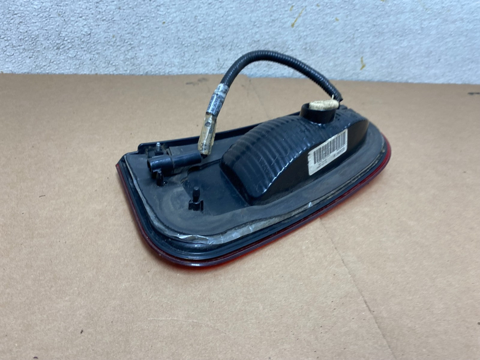 2003-2006 Lincoln Navigator Right Passenger RH Inner Tail Light OEM P4435 DW6