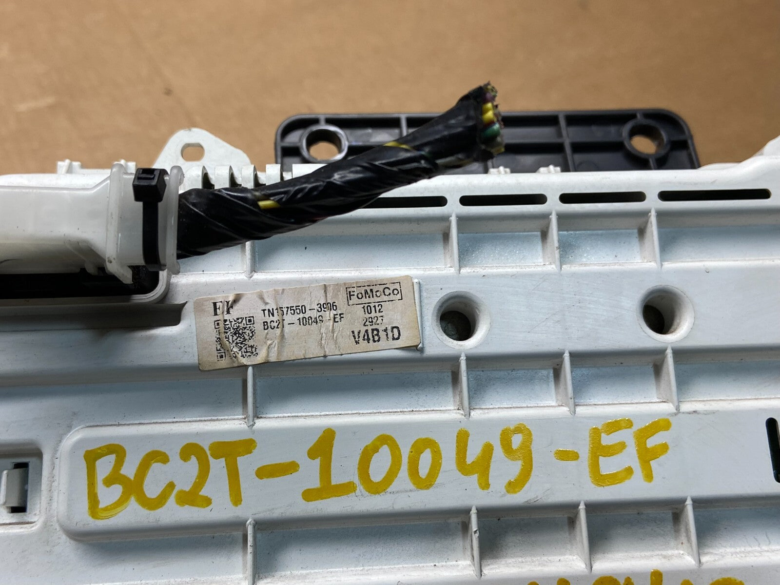 2011 to 2013 Ford E150 E250 E350 VAN Gauge Speedometer Cluster H1894 PS6