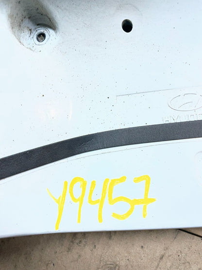 2005 to 2011 Hyundai Accent Trunk Lid Hatch 3rd Brake Light Spoiler Y9457 DG13