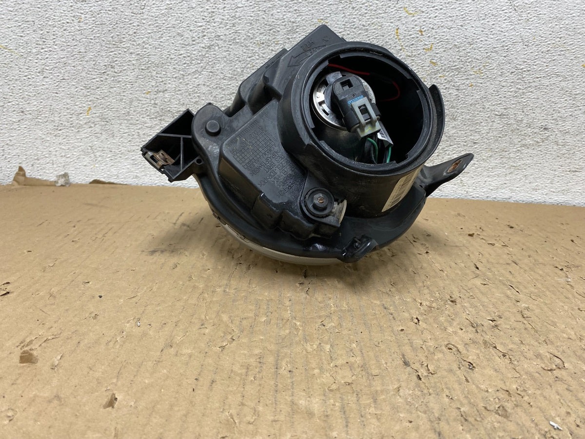 2012 to 2017 Fiat 500 Right Passenger RH Halogen Headlight AH2919 DW8