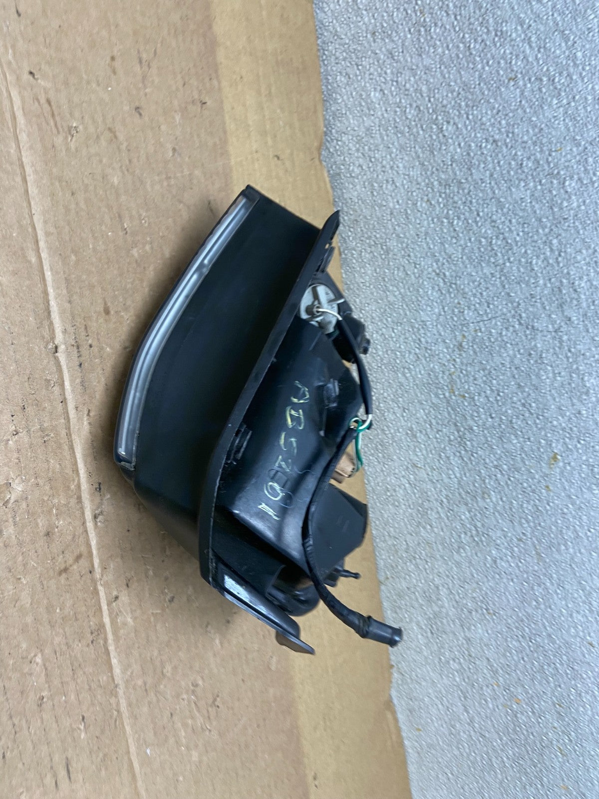 2001 2002 2003 Lexus Rx300 Right Passenger Rh Side Tail Light Oem AB5201 LK3