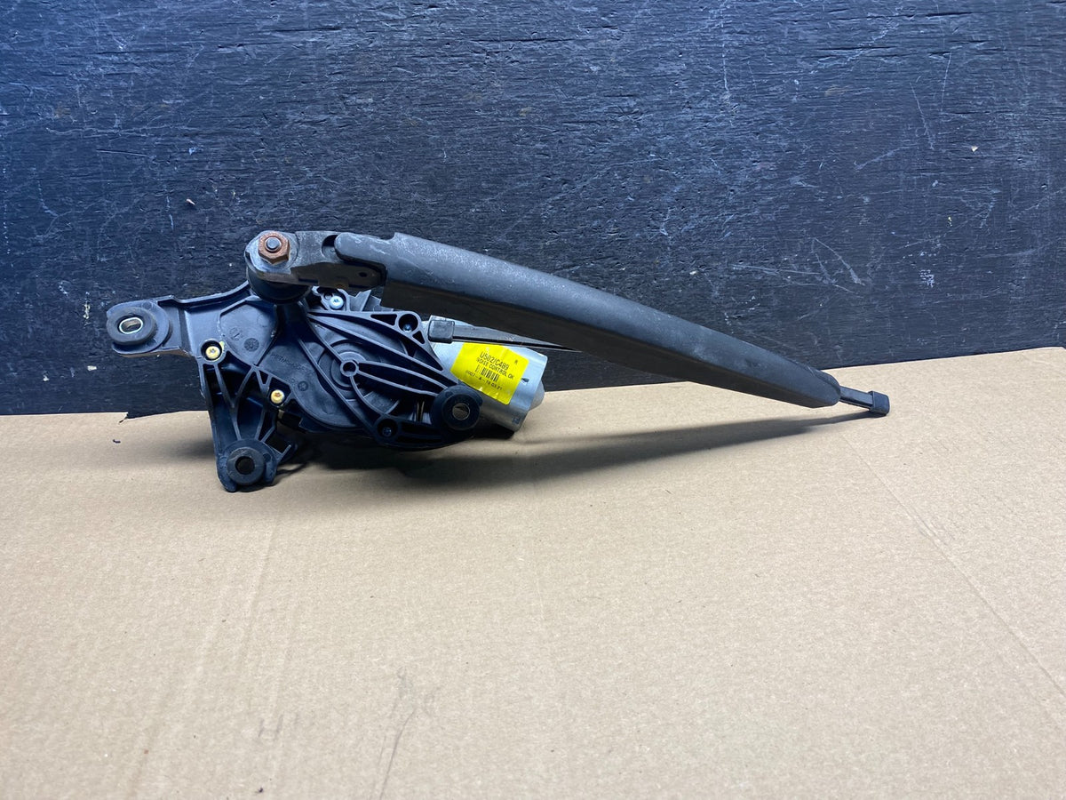2011 to 2019 Ford Explorer Rear Windshield Wiper Motor AH4671 DG0