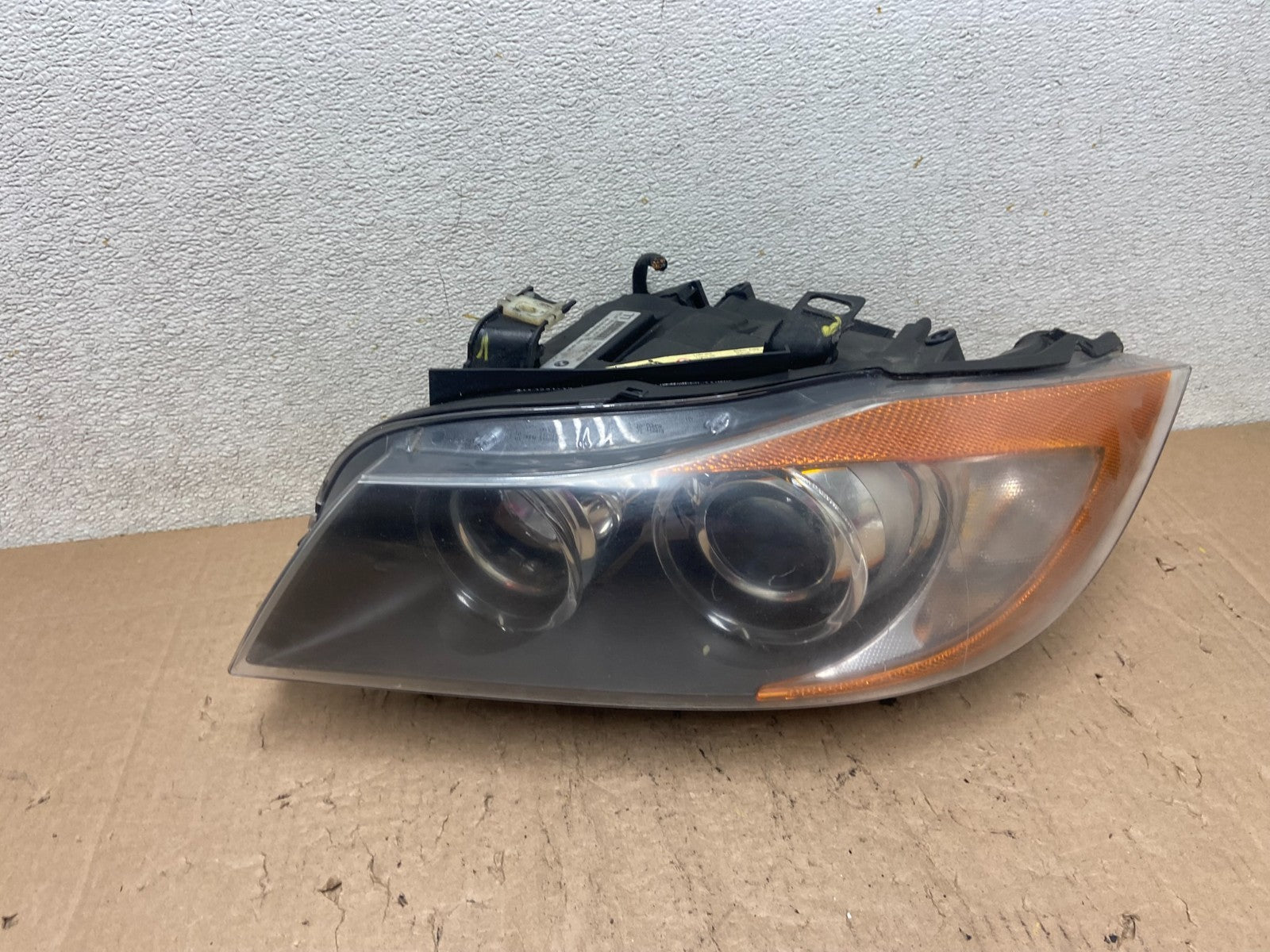 2006 to 2008 BMW 3 Series Left Driver LH AFS Xenon HID OEM Headlight R3178 DW0