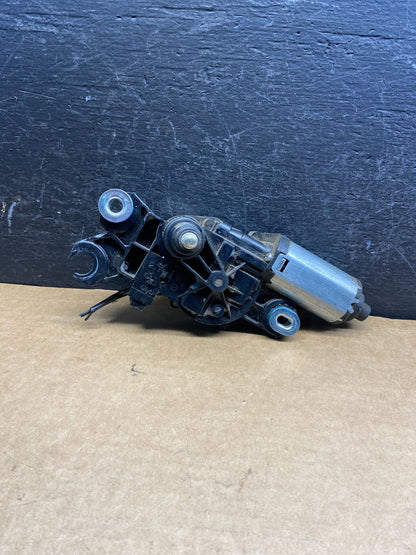 2008-2016 Volvo V70 XC60 XC70 Tailgate Back Door Rear Wiper Motor Wiper AD75080