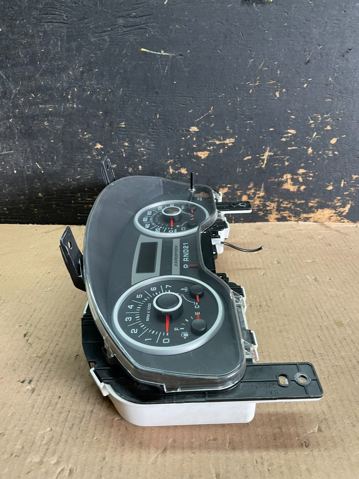 2005 2006 Ford Expedition Speedometer Instrument Gauge Cluster Oem  aa2113 DG3