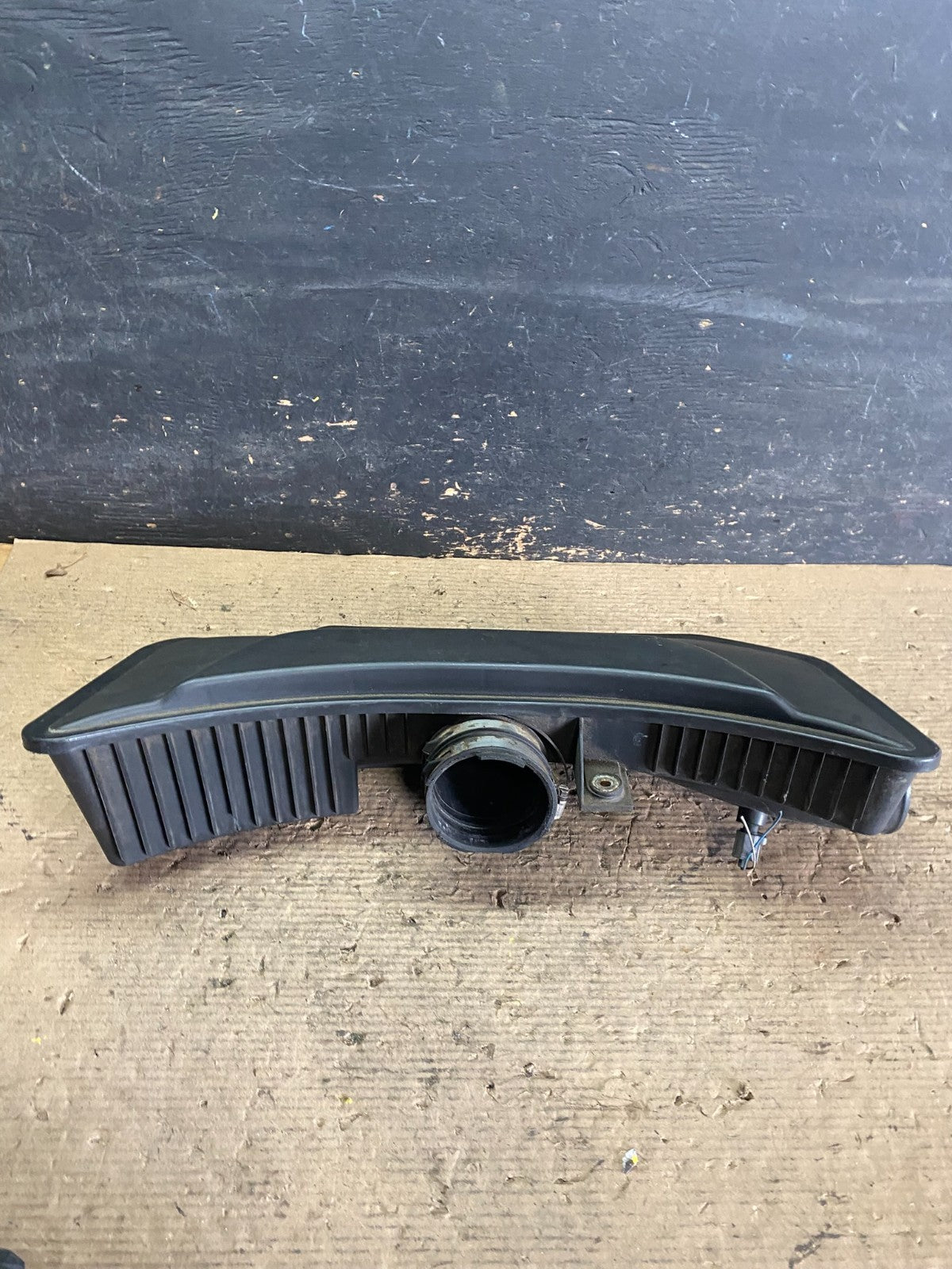 2005-2010 Jeep Grand Cherokee 5.7LHemi  Air Cleaner Resonator OEM Mopar s3616 DG1
