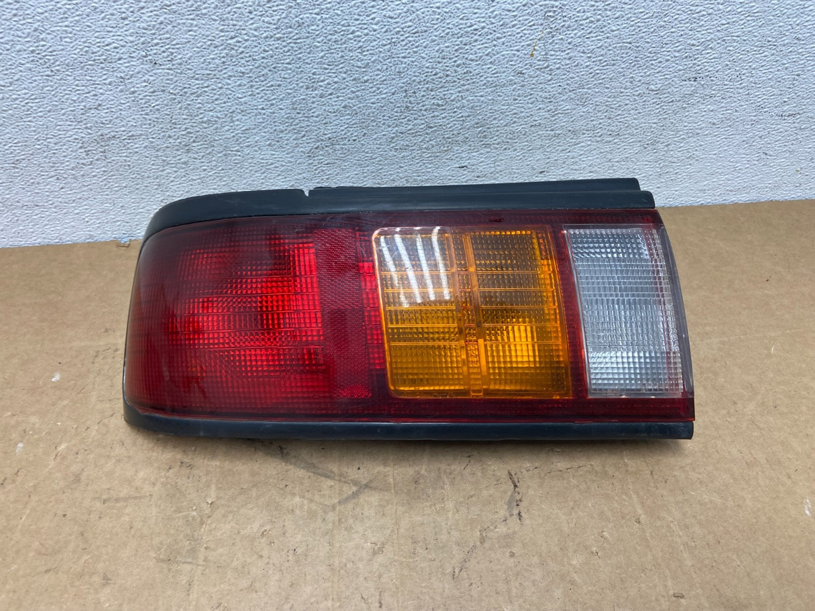 1993 to 1994 Nissan Sentra Left Driver LH Side Tail Light AD6136 DG0