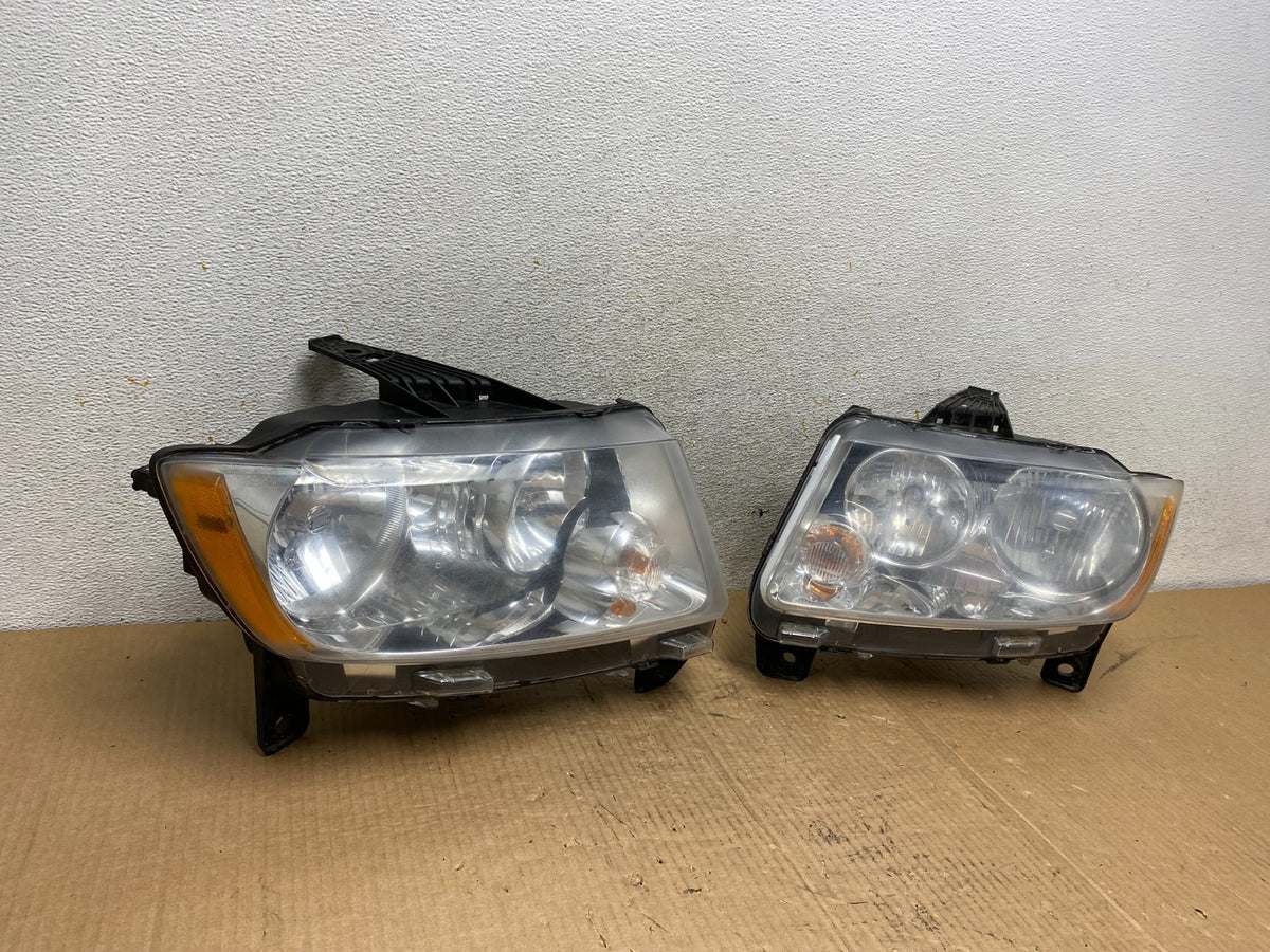 2011-2013 Jeep Grand Cherokee Left+Right Halogen Headlights AI6623 DW2