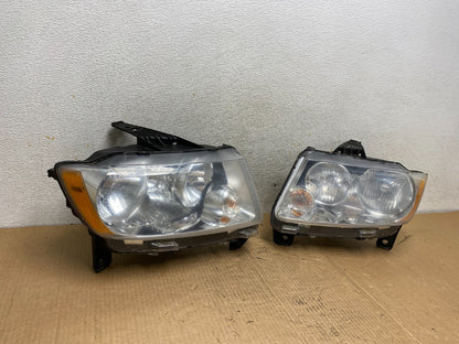 2011-2013 Jeep Grand Cherokee Left+Right Halogen Headlights AI6623 DW2