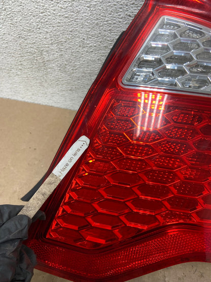 2010 2011 2012 Ford Fusion Right Passenger Side Tail Light AG5393 LK4