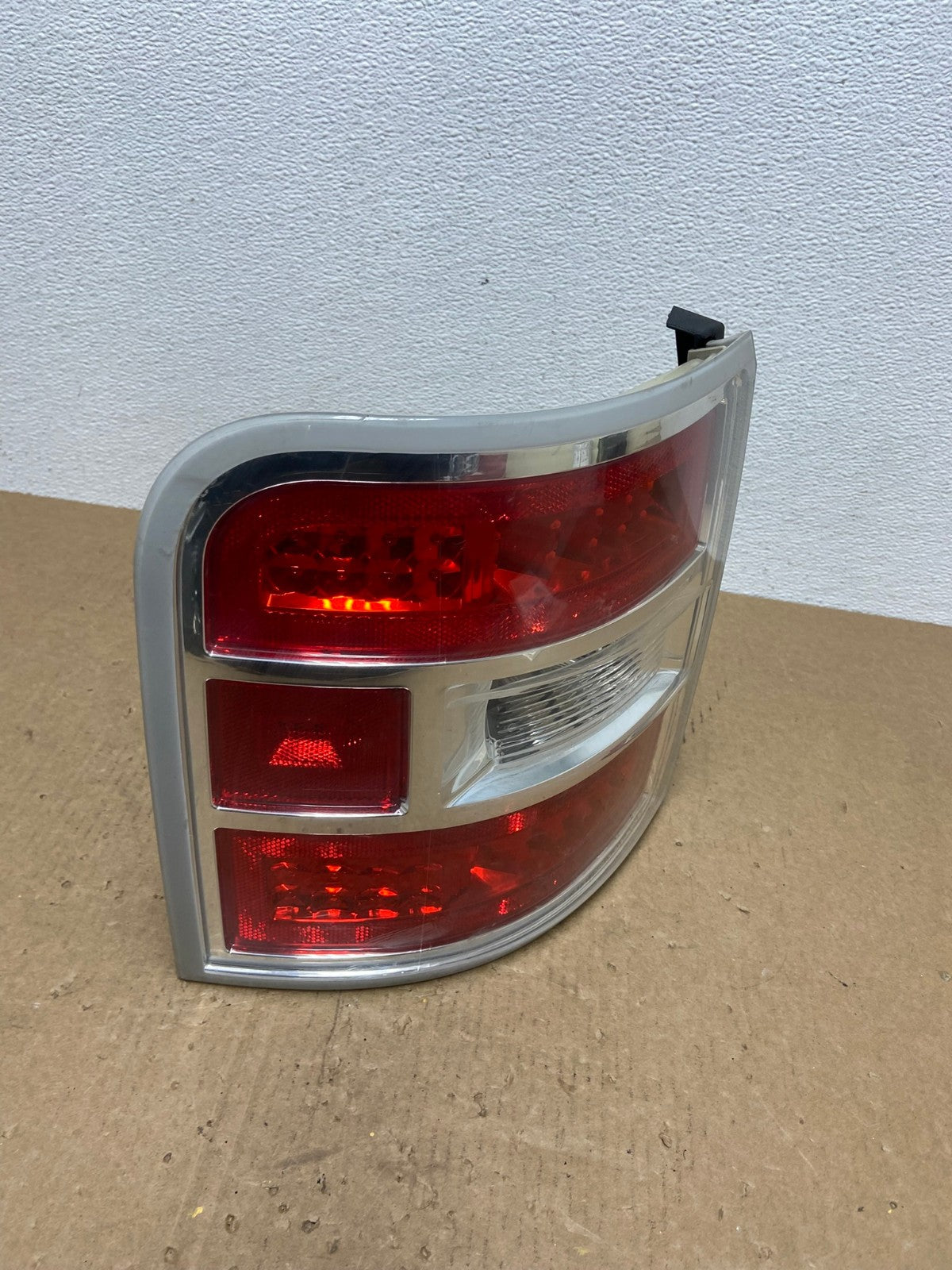 2009 to 2011 Ford Flex Left Driver LH Side Tail light OEM AC1281 LK2