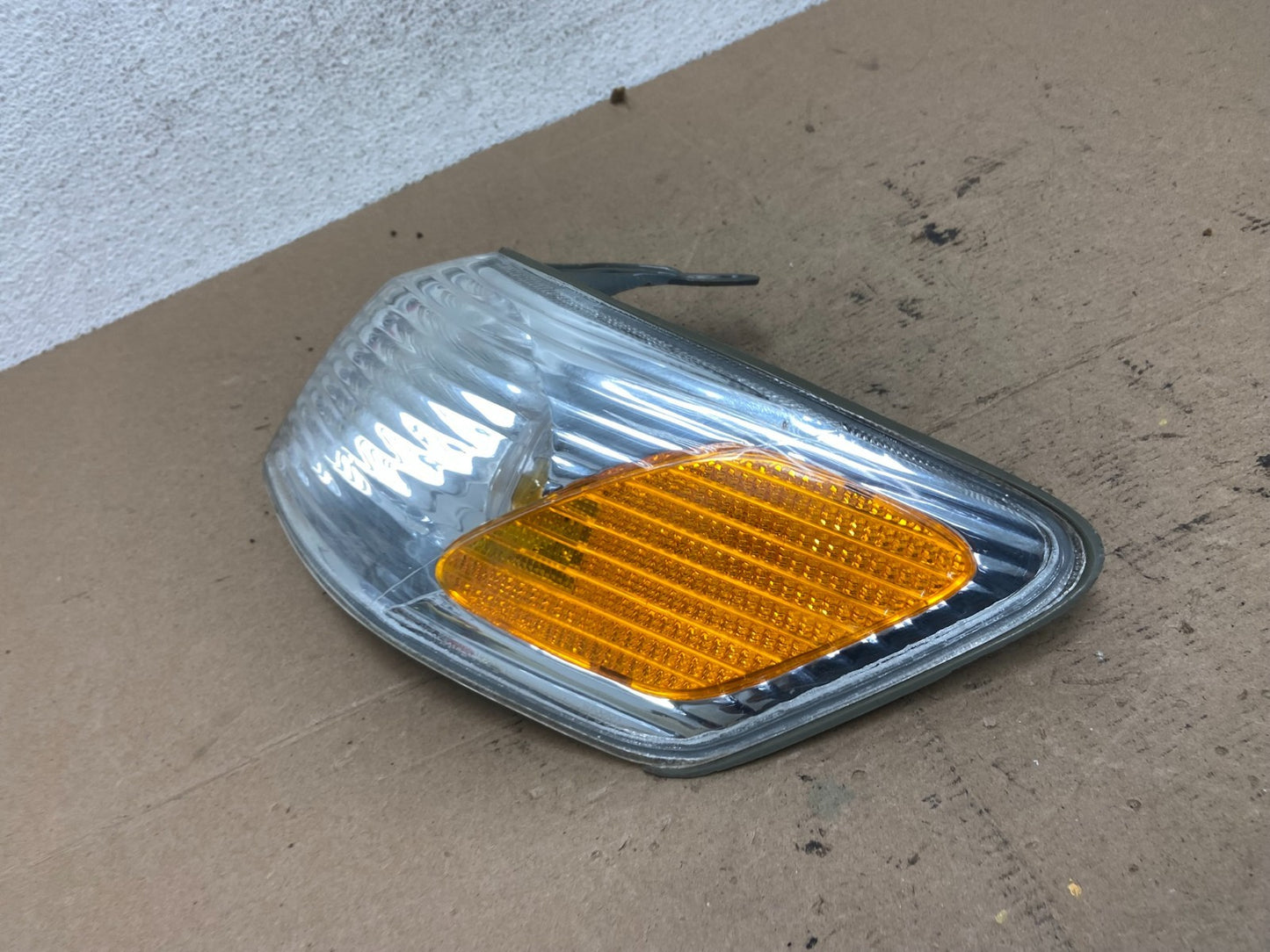 2000 - 2001 Toyota Camry Front Left Driver Lh Turn Signal DEPO AF4805 DW1