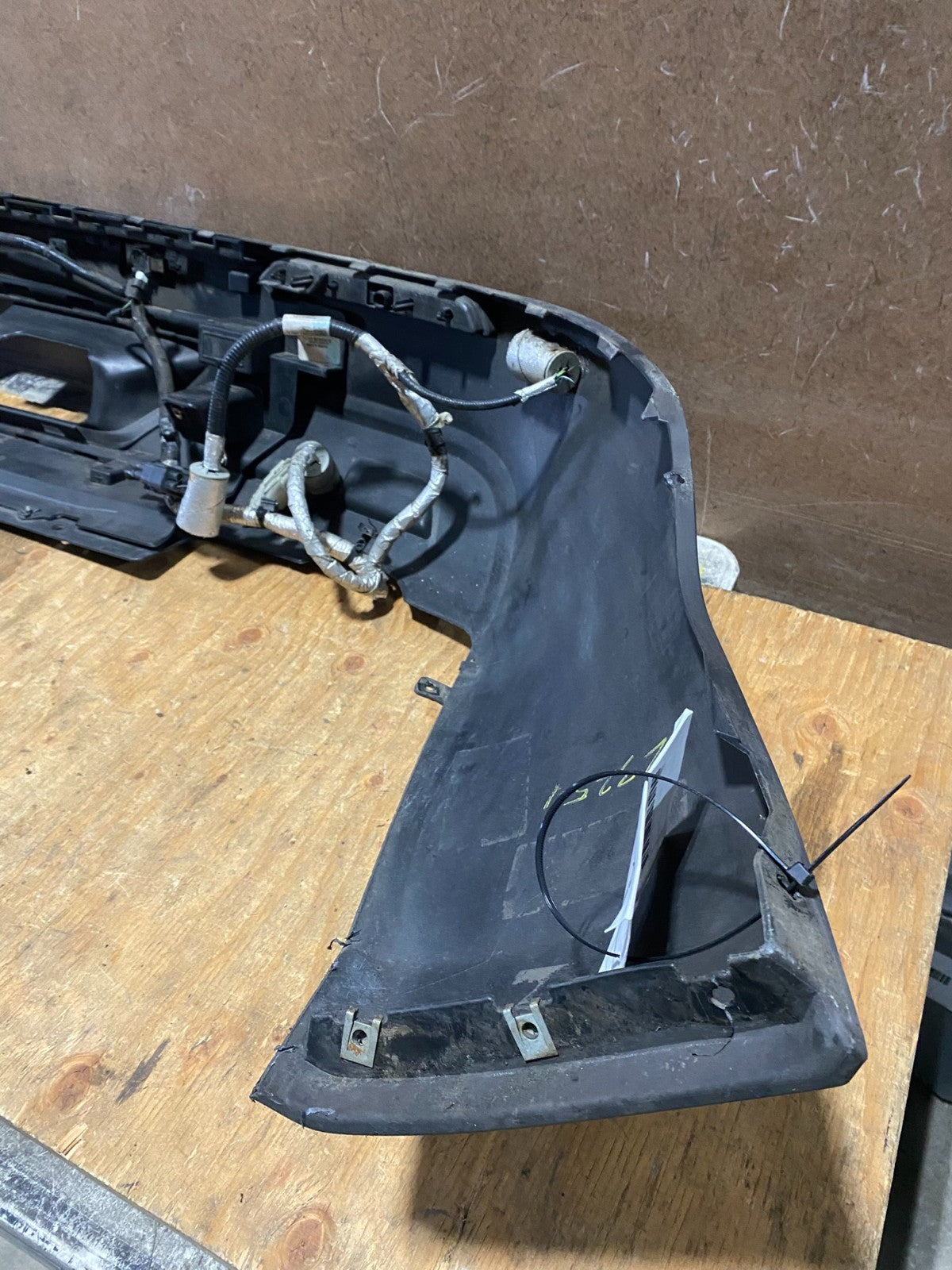 2020 to 2023 Ford Explorer Police Interceptor Rear Upper Bumper Cover Z3254 PS6