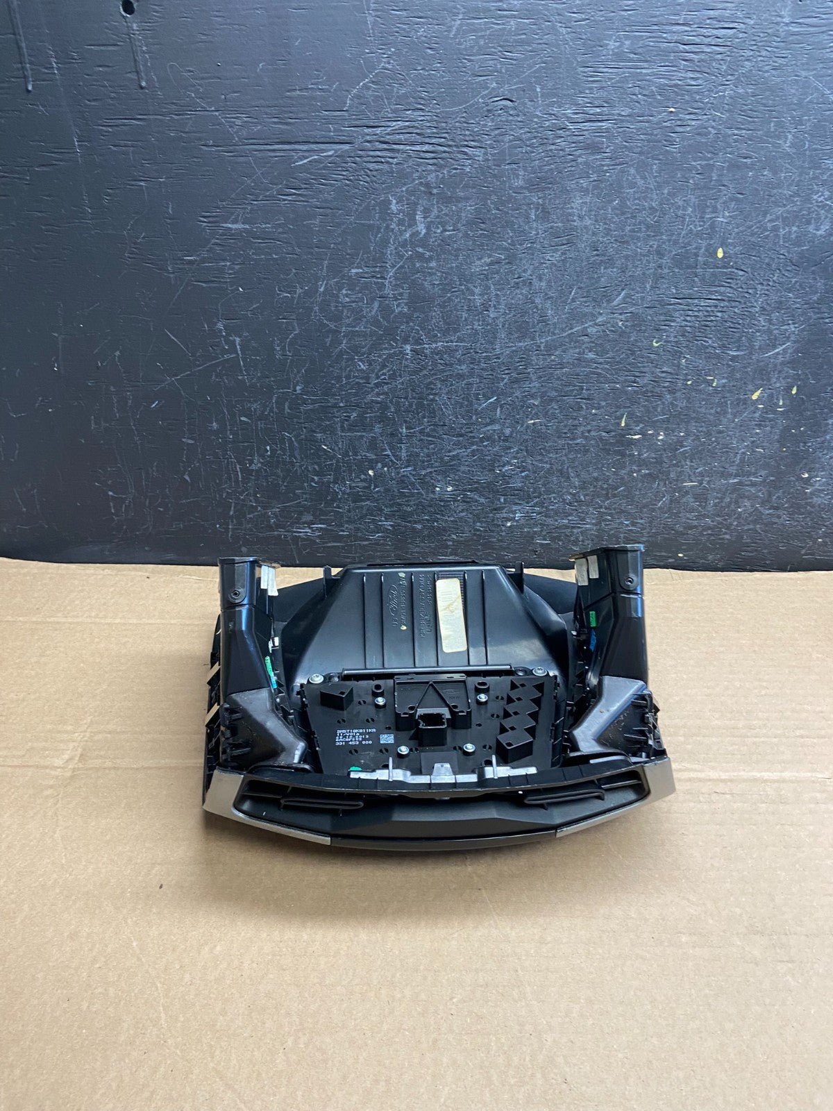 2013 to 2014 Ford Focus Center Radio Stereo Control Unit Trim AF2402 DG4