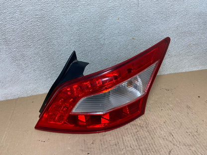 2009 2010 2011 Nissan Maxima Right Passenger RH Side Tail light OEM AB6039 LK0