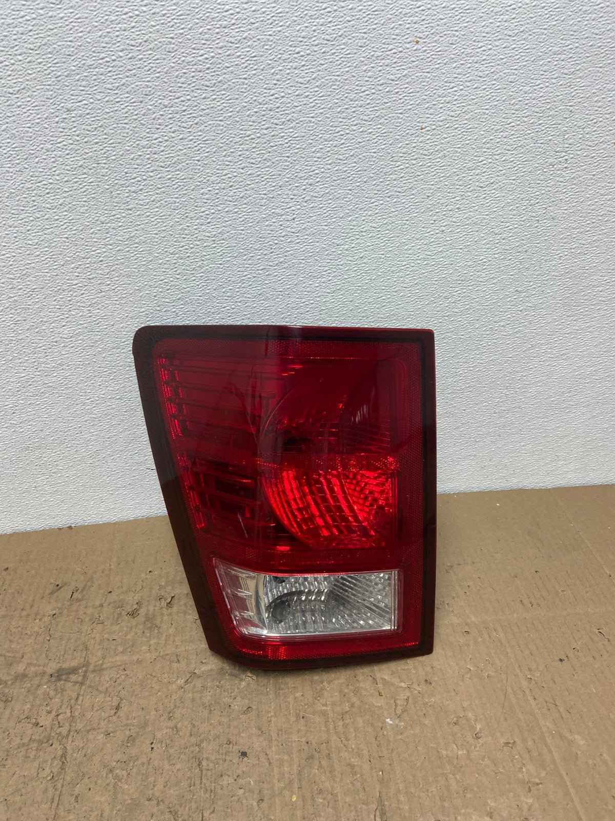 2007 2008 2009 2010 Jeep Grand Cherokee Left Driver Lh Tail Light Oem AC0158 LK0