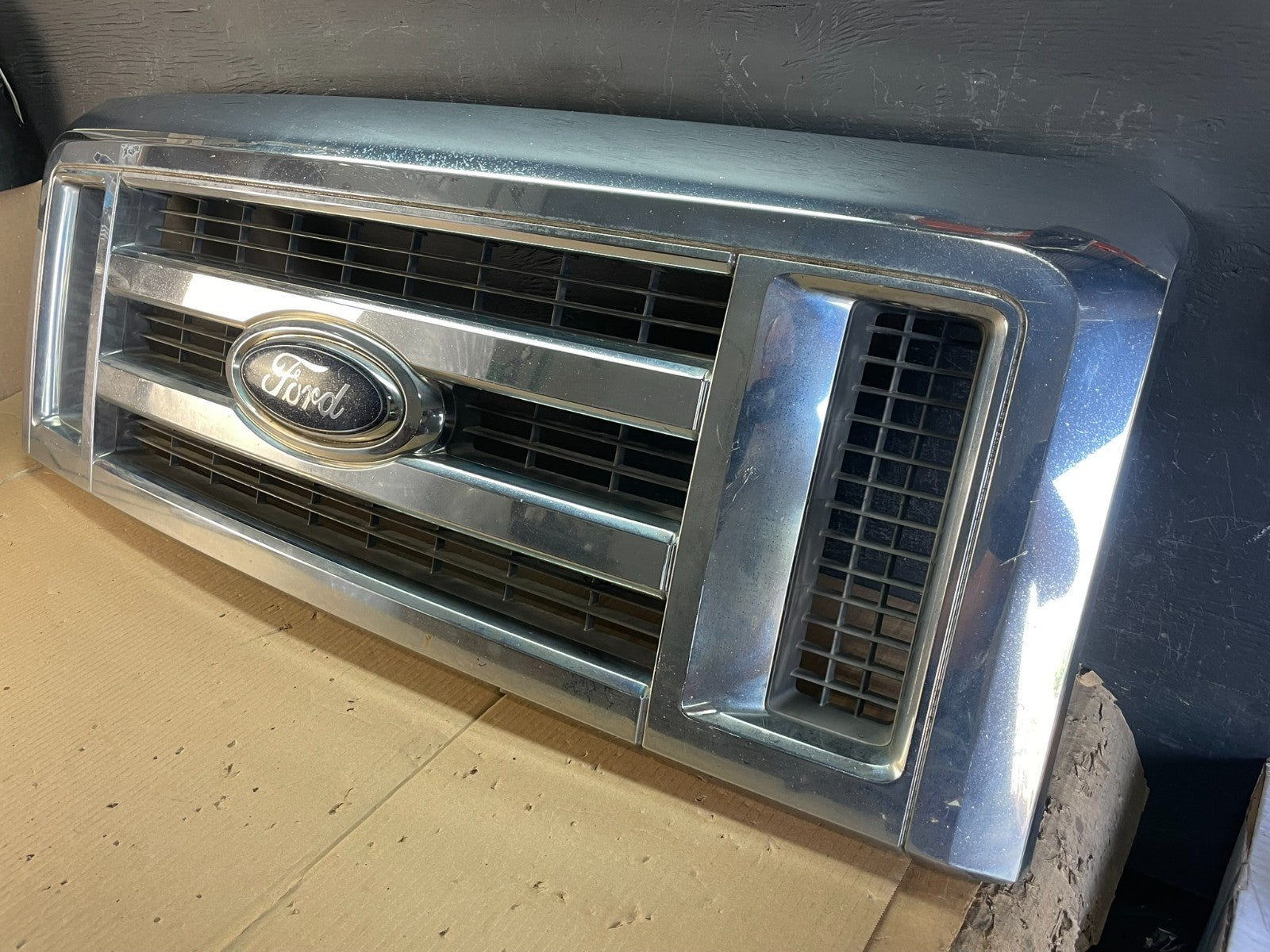 2008 to 2014 Ford Econoline E150 E250 Front Upper Chrome Grill Grille ae3594 DG1