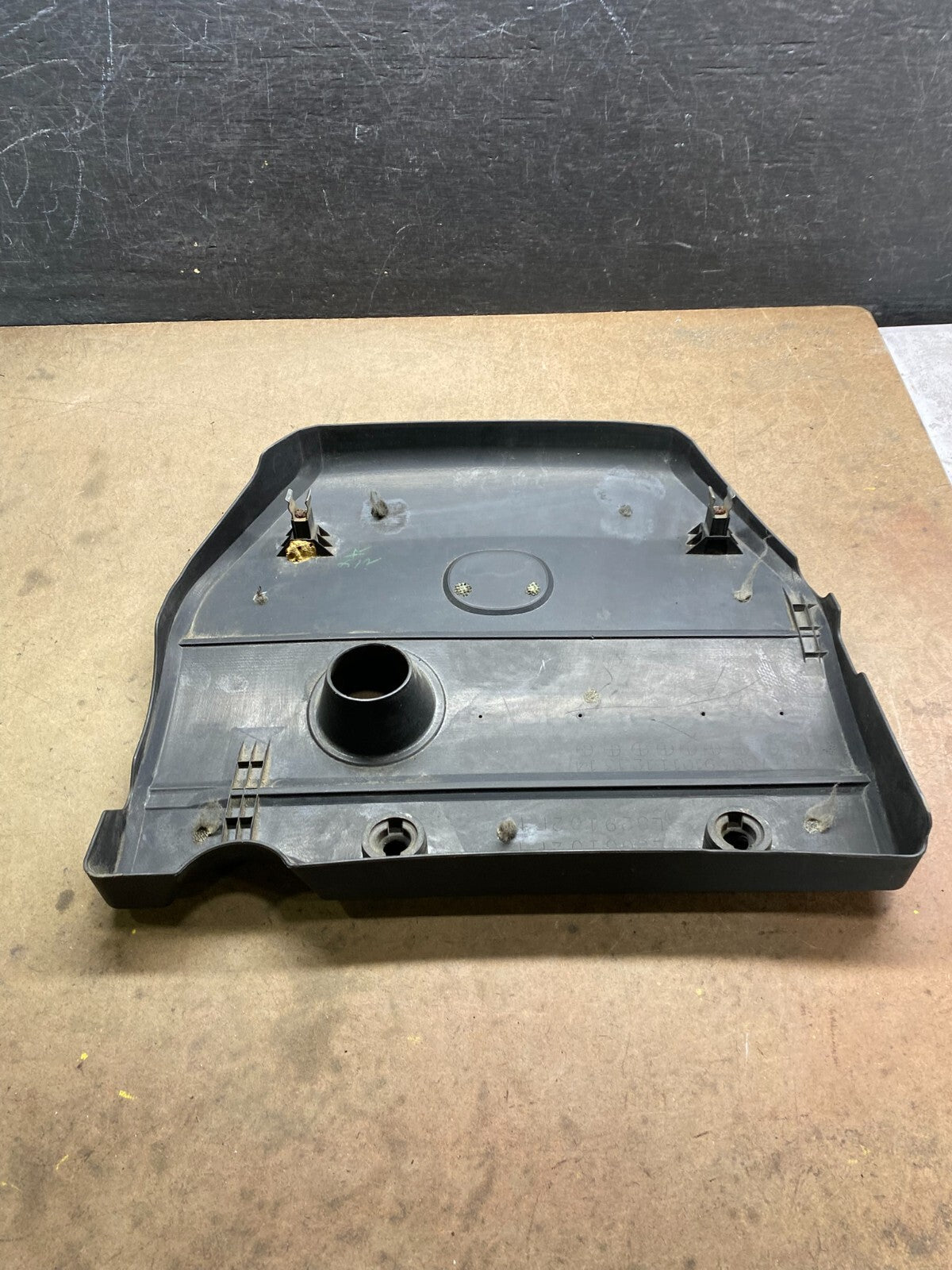 2004 to 2009 Mazda 3 DOHC 16 VALVE Engine Shield Top Cover M3116 PS4