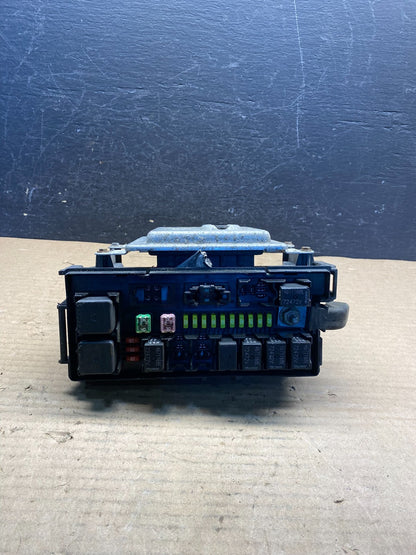 2007 Jeep Grand Cherokee Body Control Module BCM Power Fuse Box AE0107 DG5