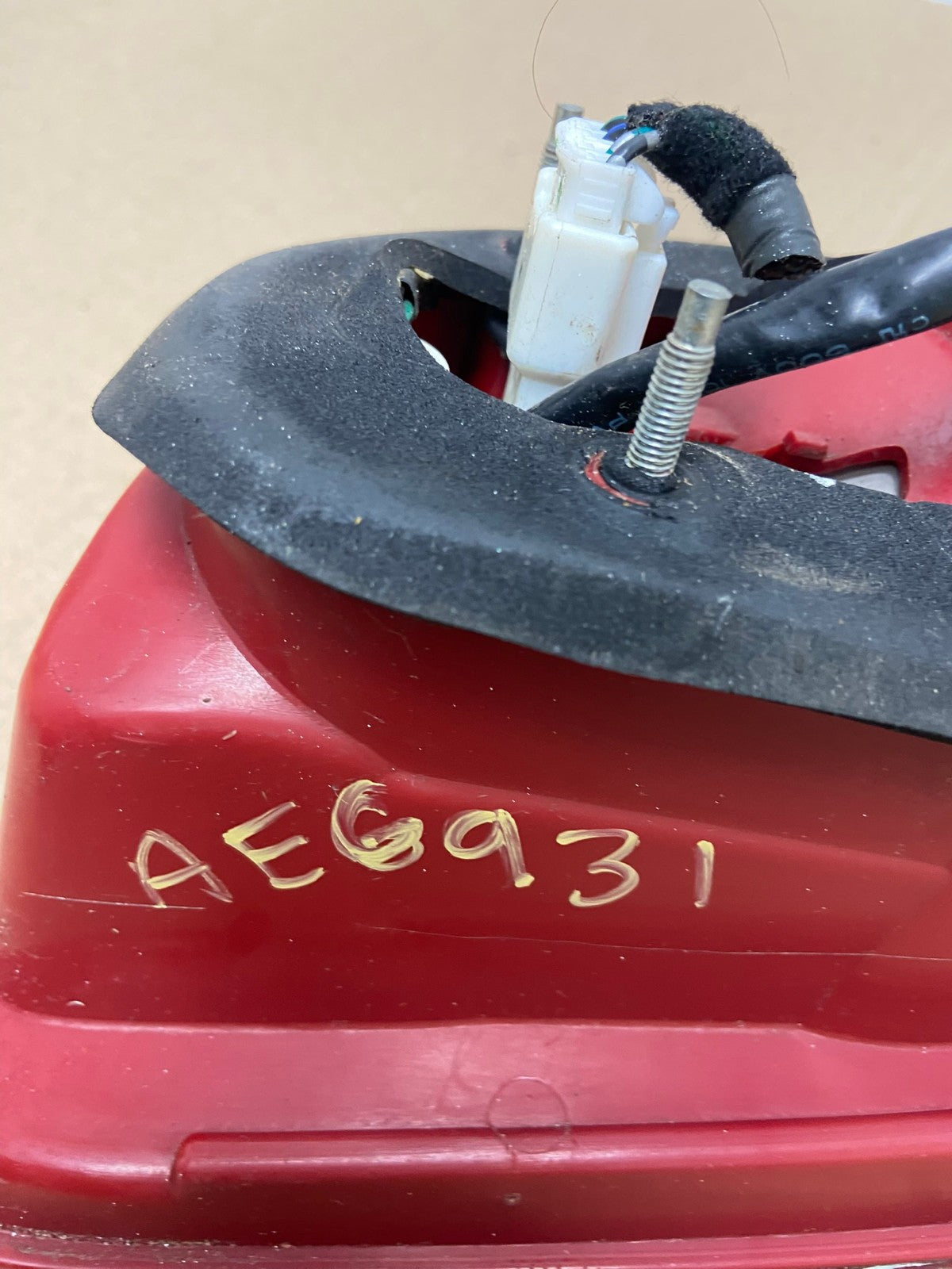 2007 2008 2009 Hyundai Santa Fe Left Driver LH Tail Light Inner AE6931 LK6