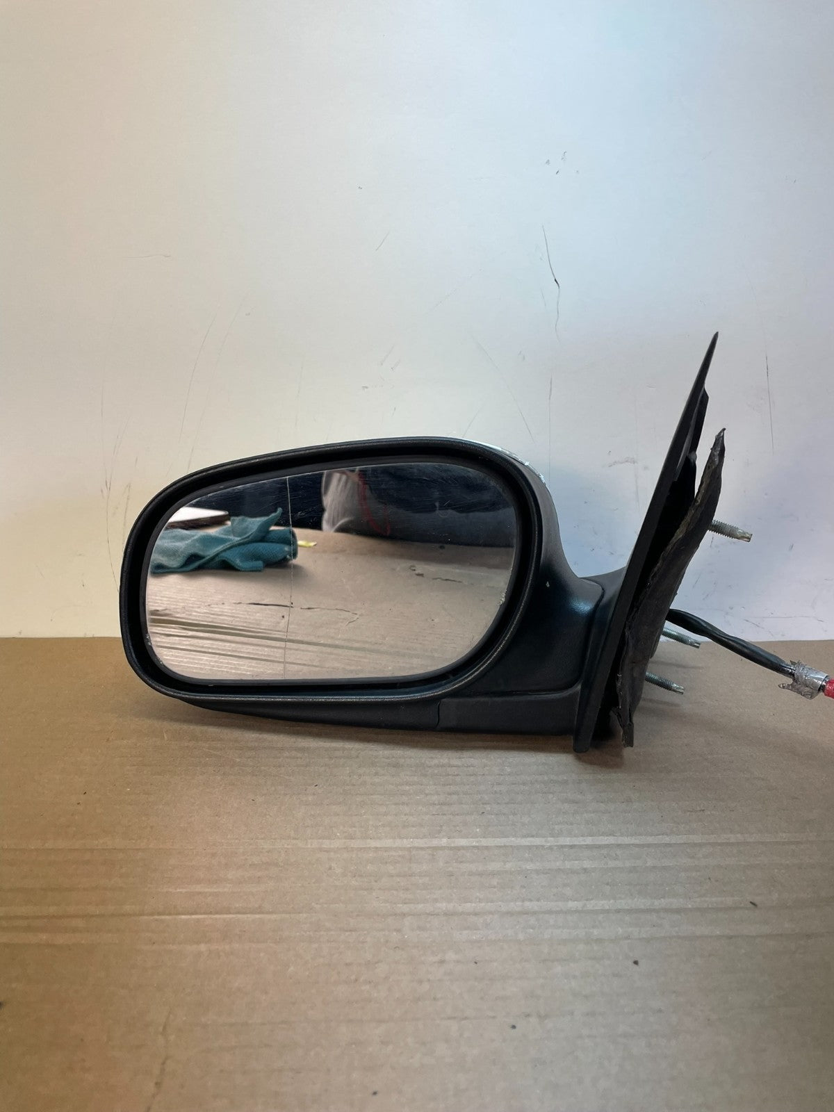 2003 - 2011 Ford Crown Victoria Left Driver LH View Door Mirror AG99107