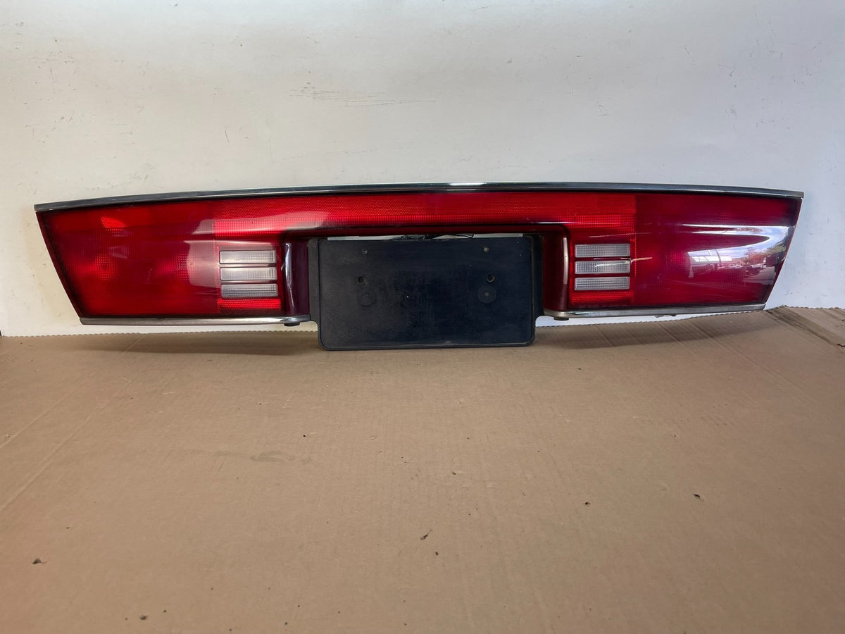 1997 to 2005 Buick Century Center Trunk Tail Light ah8568 DG0