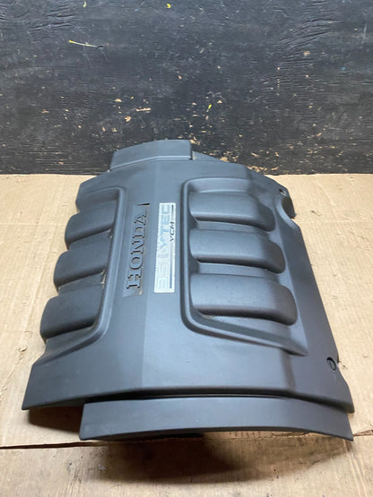 2005 to 2007 Honda Odyssey Black Engine Cover u6321 DG3