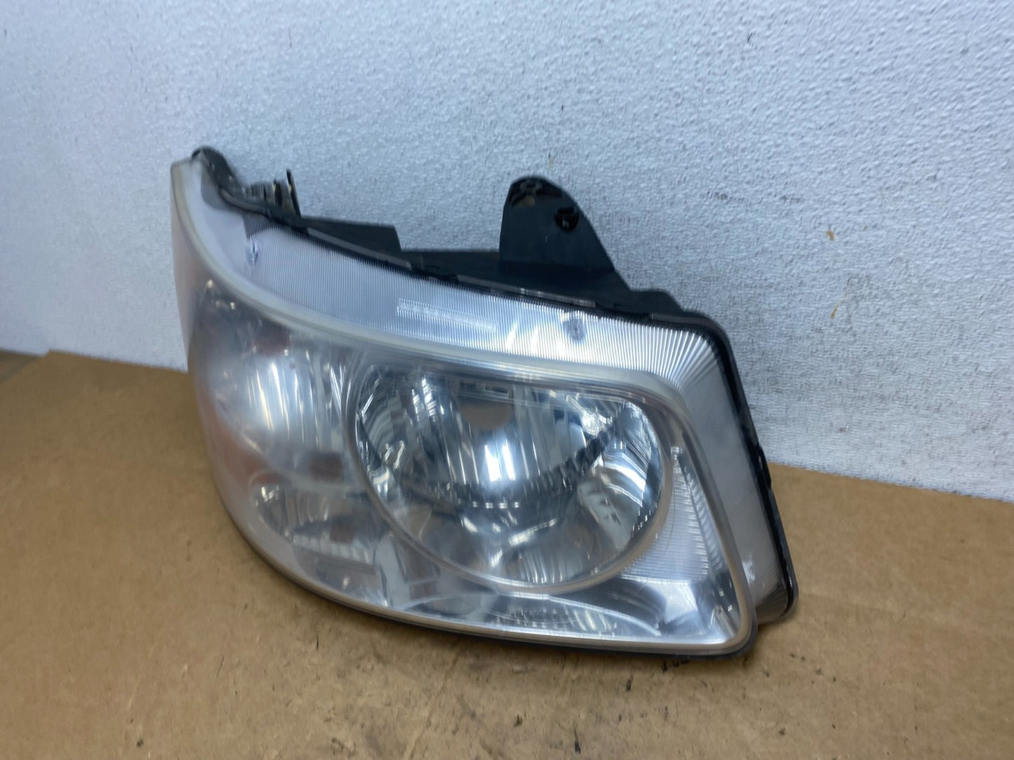 2006 to 2009 Pontiac Torrent Right Passenger RH Side Halogen Headlight AD5225 DW1