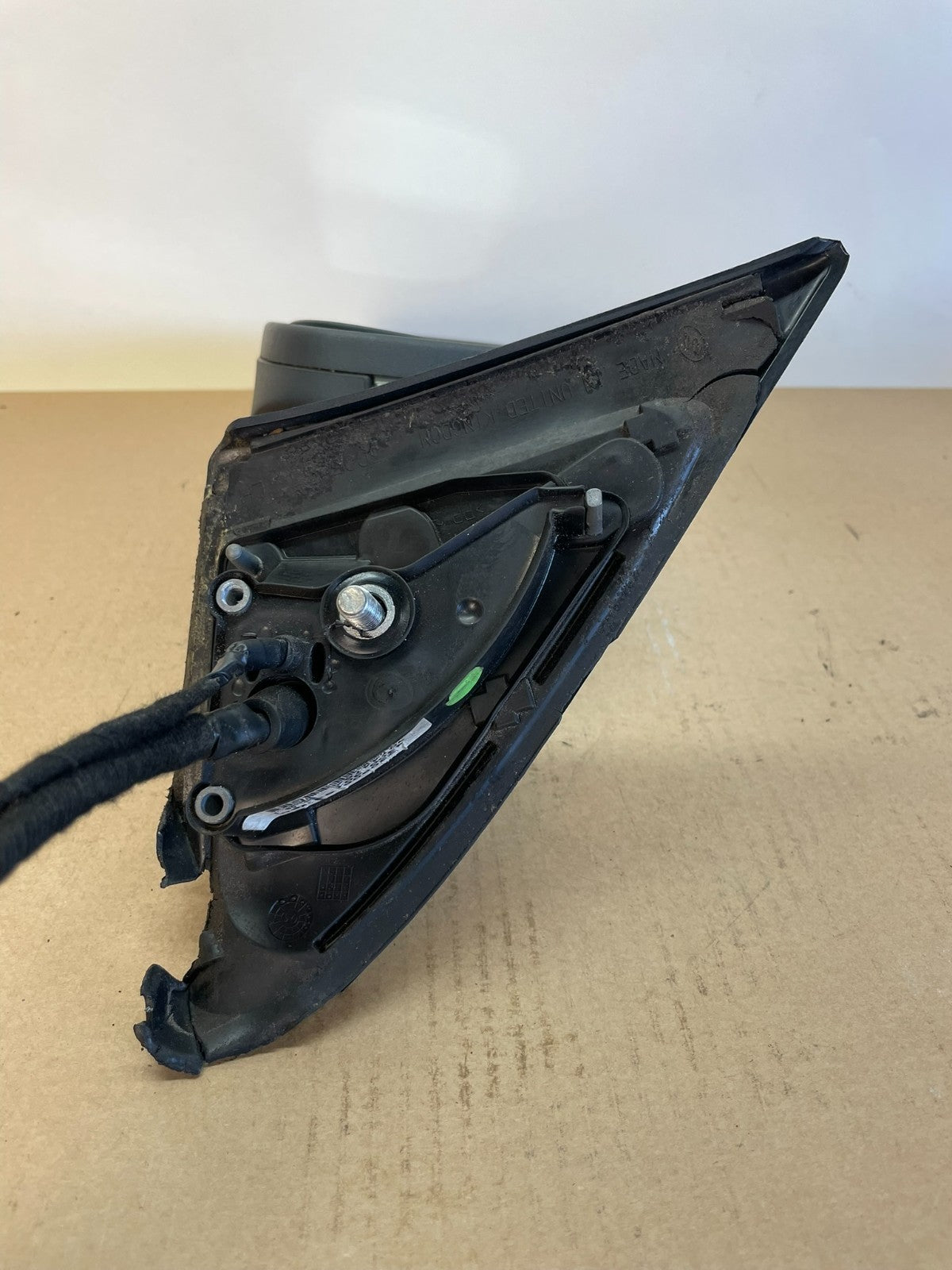2004 - 2006 Volvo S60 Left Driver LH Front Door View Mirror AI3987 DW4