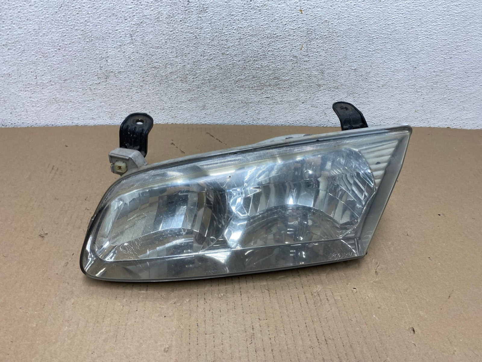 2000 to 2001 Toyota Camry Front Left Driver Side Headlight AF3086 LK0