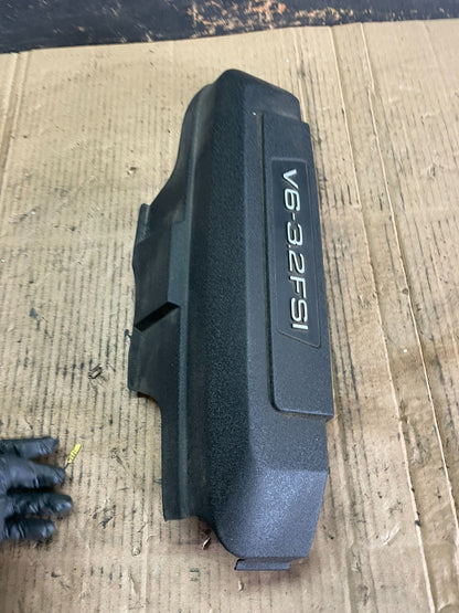 2008 to 2008 Audi  A6 3.2L Engine Motor Cover Oem s6051 DG2