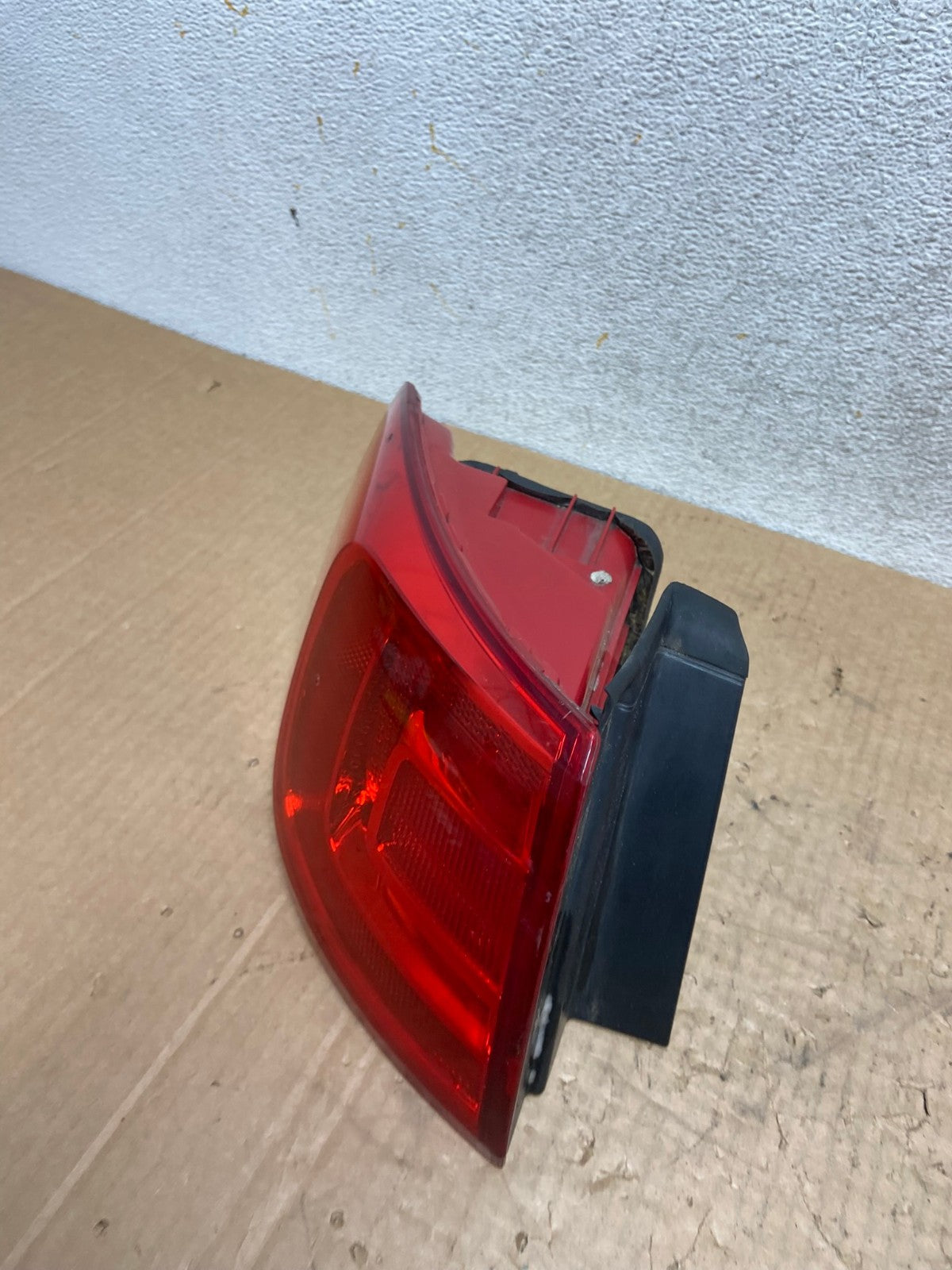 2011 to 2014 Volkswagen Jetta Left Driver LH Side Tail Light AI5519 LK1
