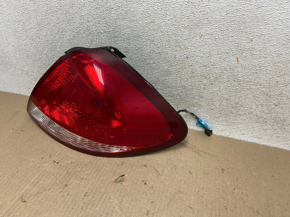 2004 2005 2006 2007 Ford Taurus Right Passenger Side Tail Light DEPO AH6898 LK2