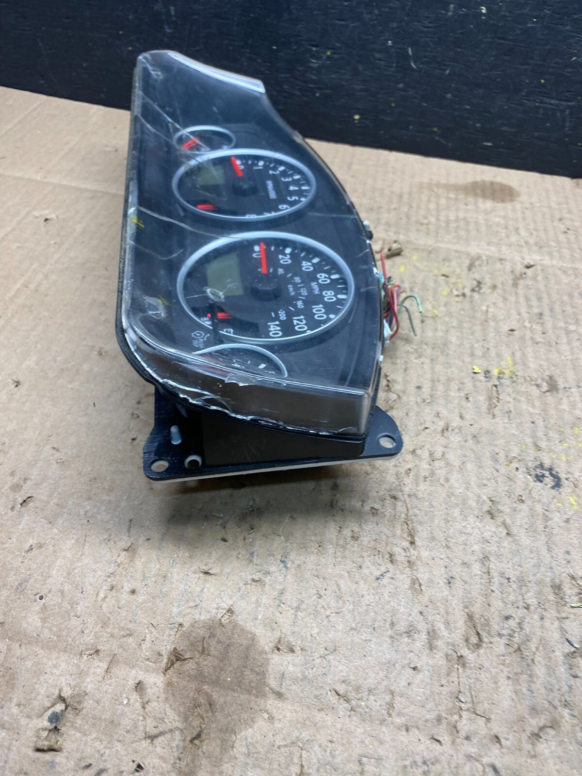 2005 to 2012 Nissan Pathfinder Frontier Xterra Speedometer Cluster Gauge M83223