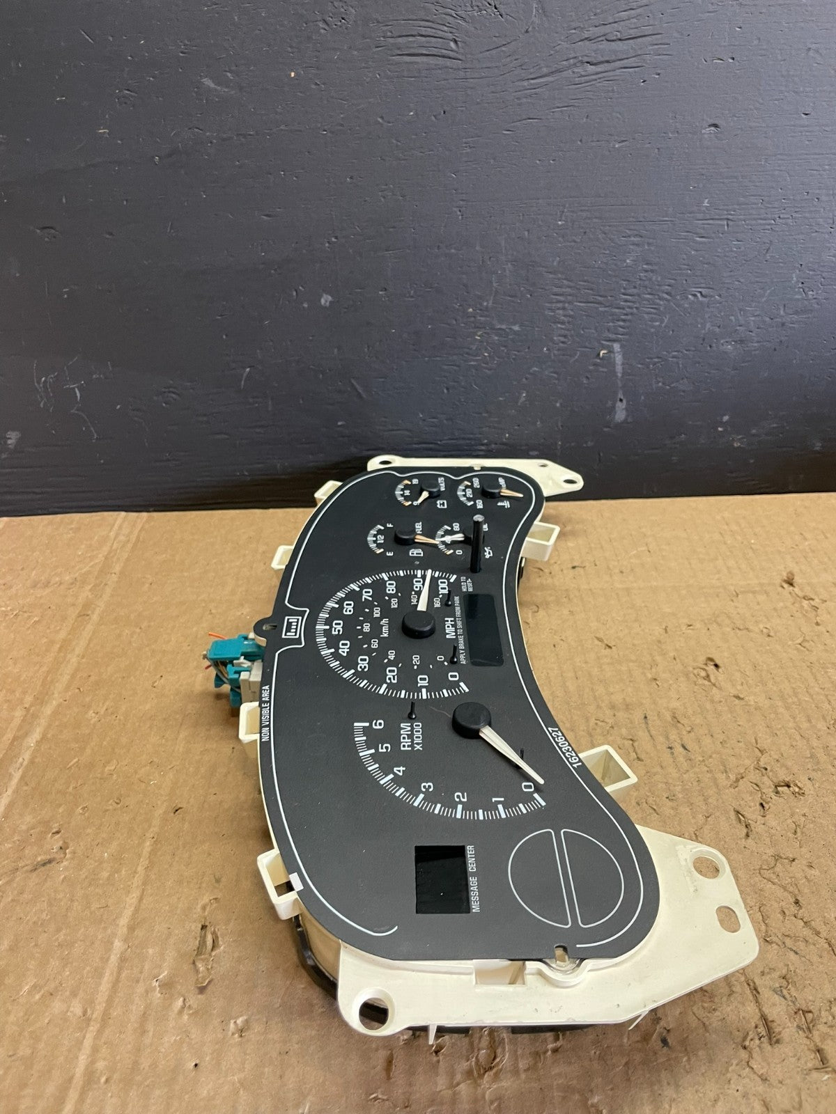 2002 GMC Yukon Speedometer Cluster Gauge Oem ab7546 DG2
