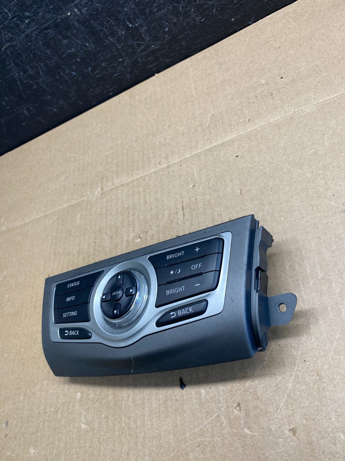 2009-2014 Nissan Murano AM FM Radio CD Control Panel AC6227 DG1