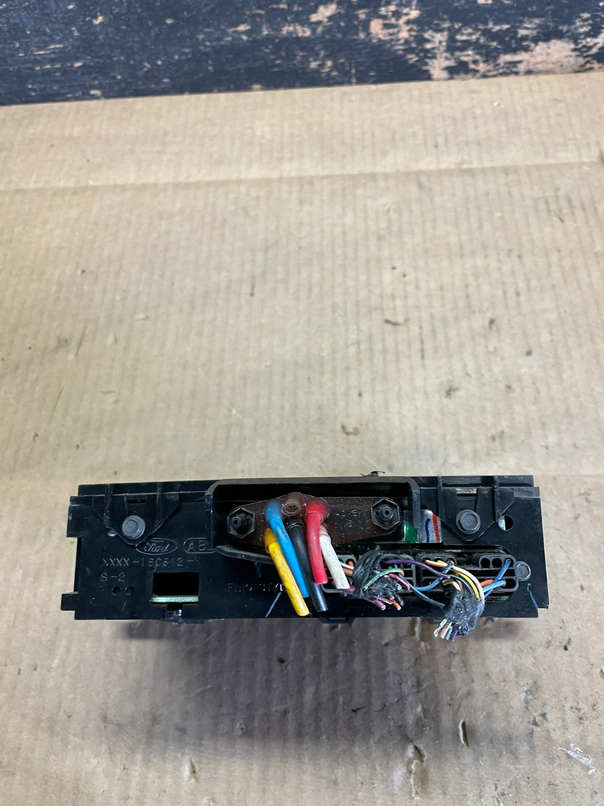 1999 to 2002 Ford Expedition Temperature Climate Control Panel ac6806 DG2