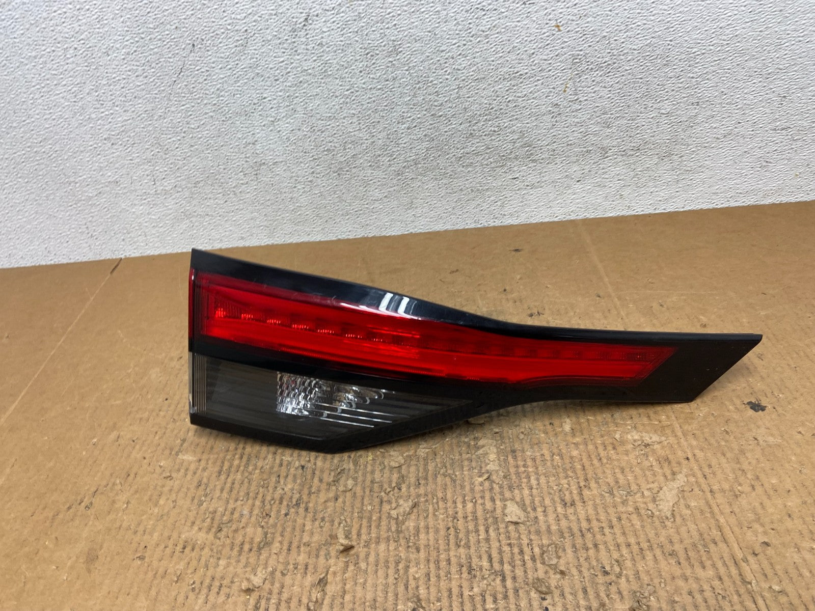 2022 to 2025 Nissan Pathfinder Left Driver Inner Tail light AE2758 DG0