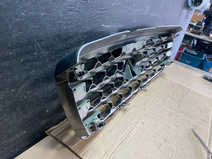 2006 2007 2008 Infiniti Fx35 Front Upper Grill Grille W/ Emblem OEM V2878 DG9
