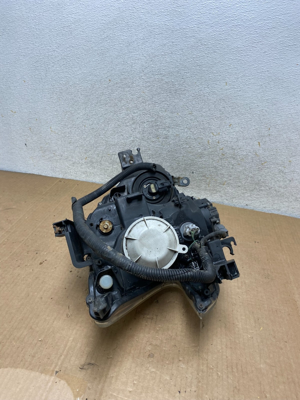 2009 - 2014 Nissan Maxima Headlight Left Driver Side Xenon HID AI8957 DW7