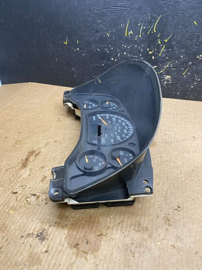 2004 to 2007 Chevrolet Express Speedometer Cluster Gauge OEM Z7131 DG2
