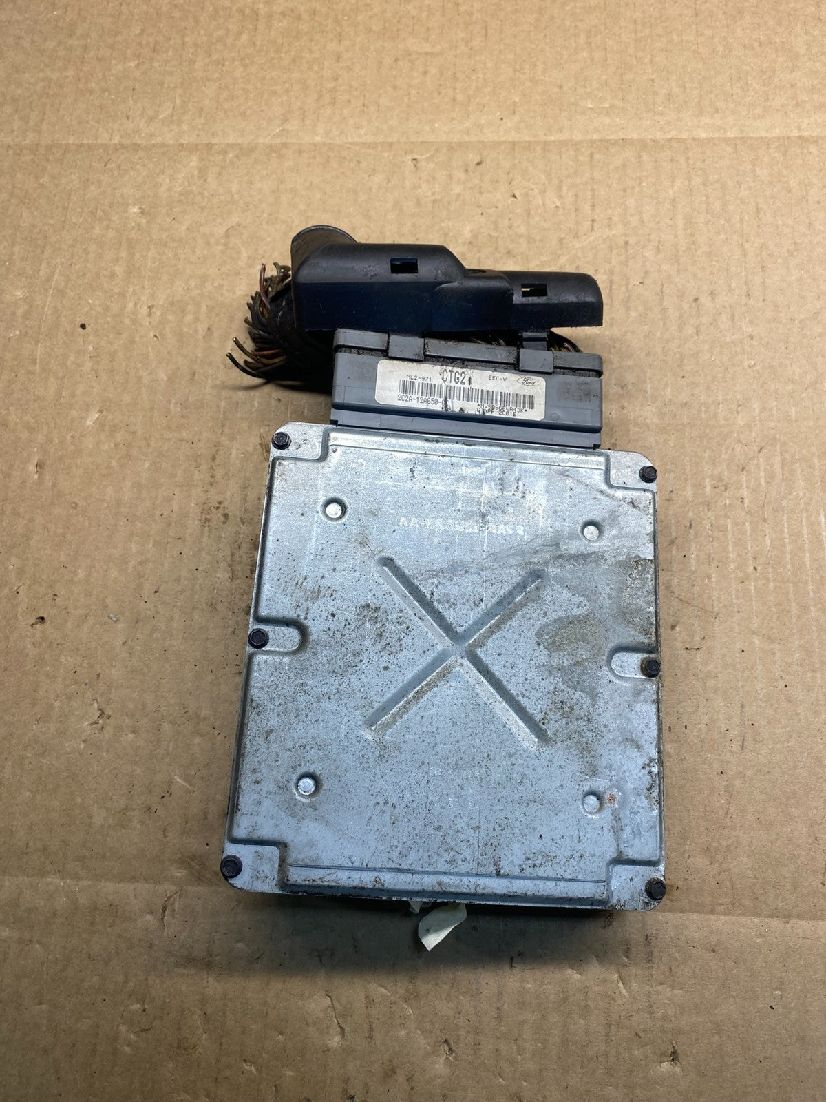 2002 Ford E-Series 4.2L Engine Control Computer Module 2c2a-12a650-cc AG9540 DW1