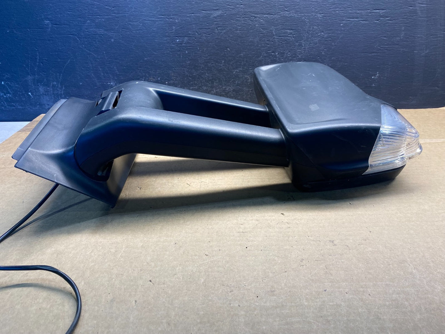 2007 to 2017 Mercedes-Benz Sprinter Left Driver View Door Mirror ad3342 DG3