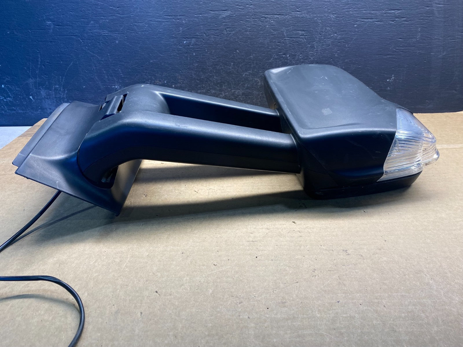 2007 to 2017 Mercedes-Benz Sprinter Left Driver View Door Mirror ad3342 DG3