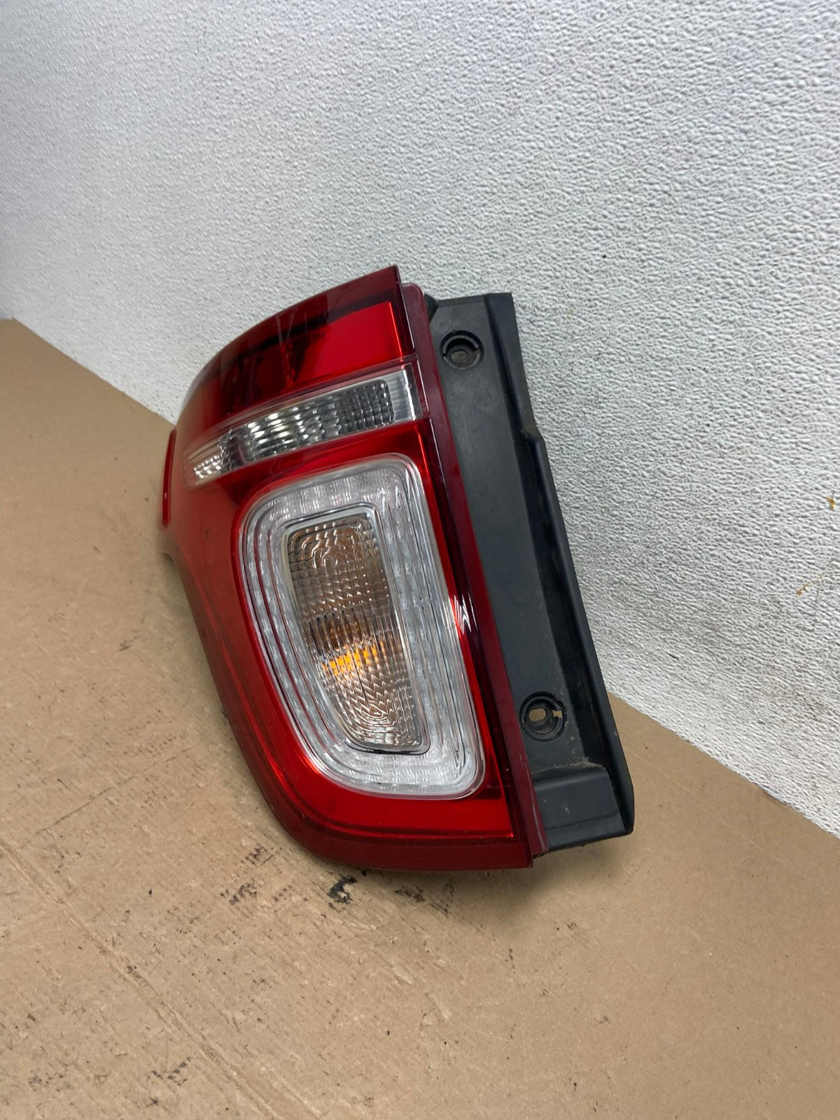 2011 2012 2013 2014 2015 Ford Explorer Left Driver LH Side Tail light AF4562 LK1