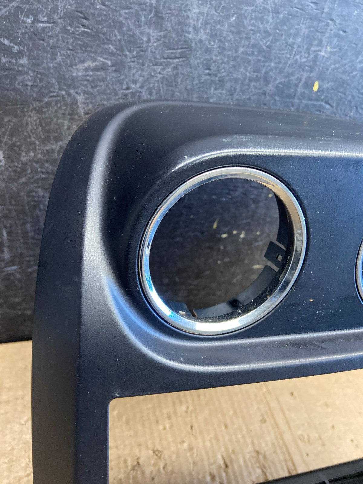 2011 to 2017 Jeep Compass Dash Climate Temperature Control Radio Bezel AF1721 DG3