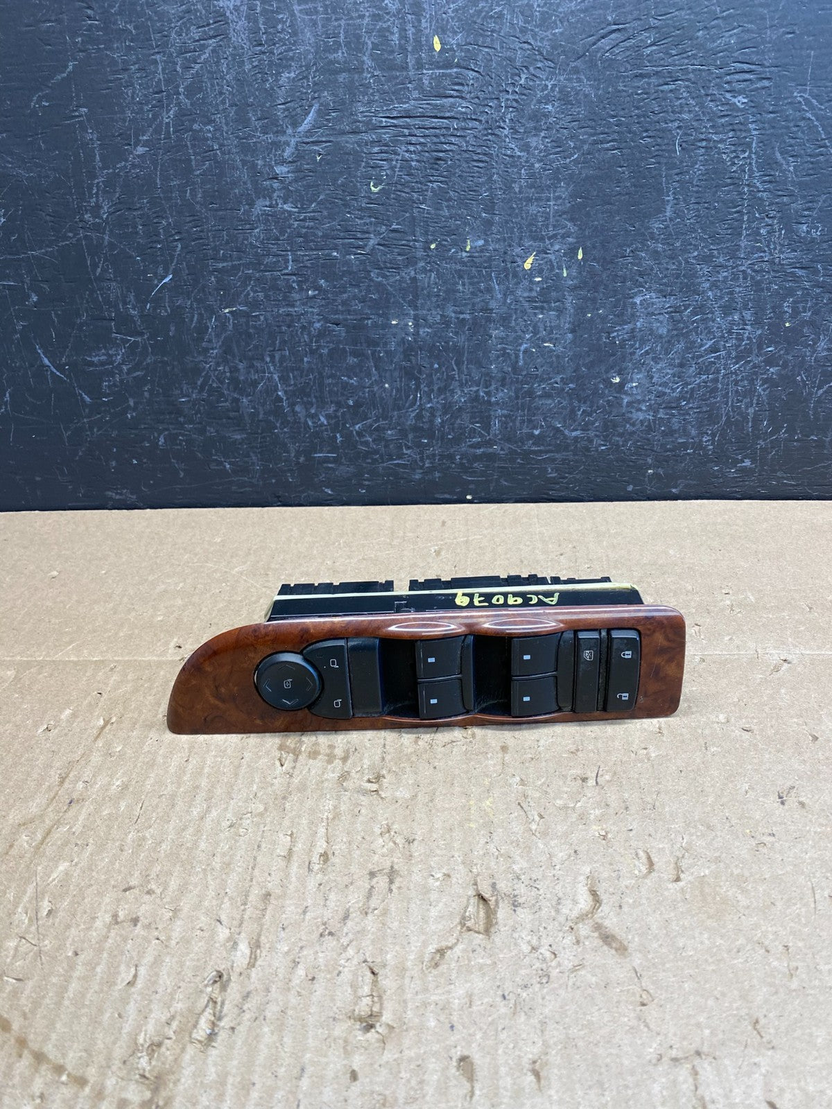 2007-2013 Chevy Suburban Tahoe Yukon Front Left Driver Window Switch AC9079 DG1