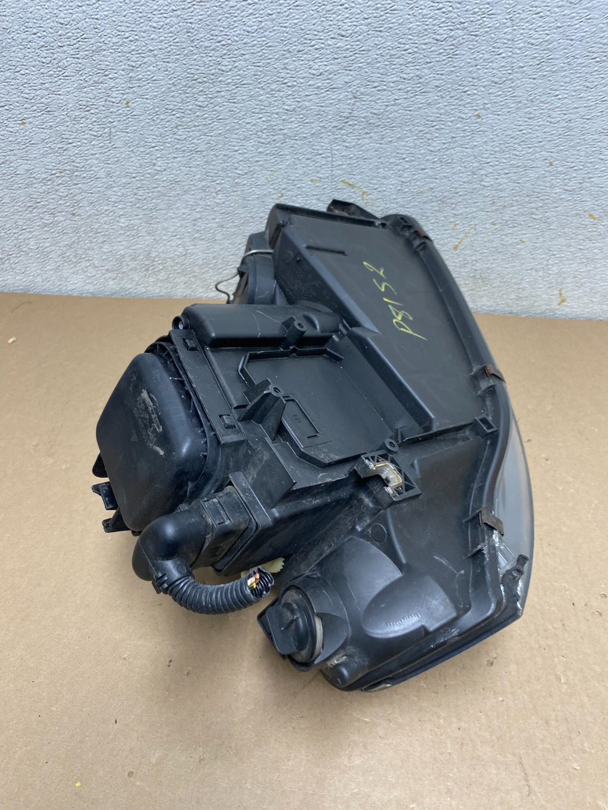 2005 to 2008 Audi A3 Left Driver LH Side Halogen Headlight P8152 DW13