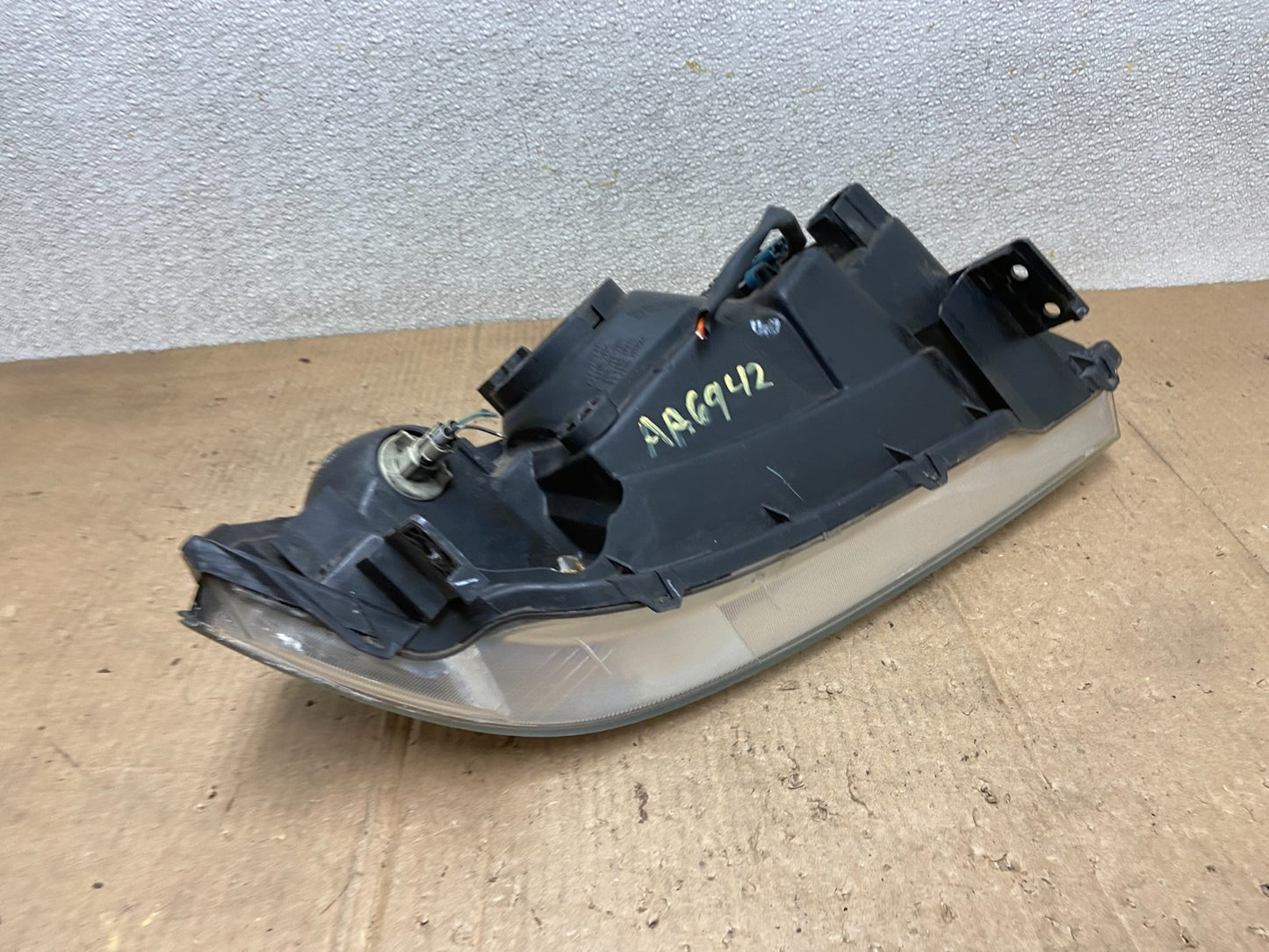 2001 to 2003 Acura MDX Left Driver LH Halogen Headlight AA6942 DW5